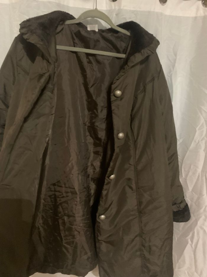 Blouson kaki taille 50/52 très bon état col fausse fourrure détachable - photo numéro 8