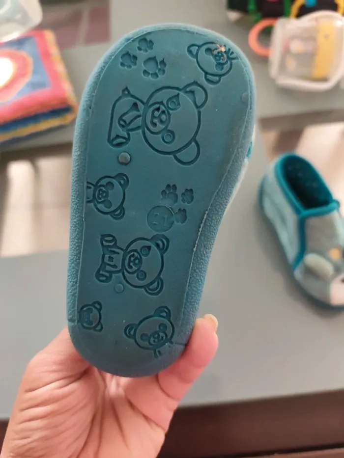 Pantoufles / chaussons - photo numéro 2