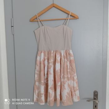 Robe beige rose t38