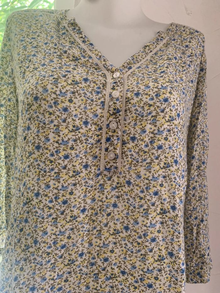 Blouse fleurie Armand Thierry tailleM - photo numéro 2