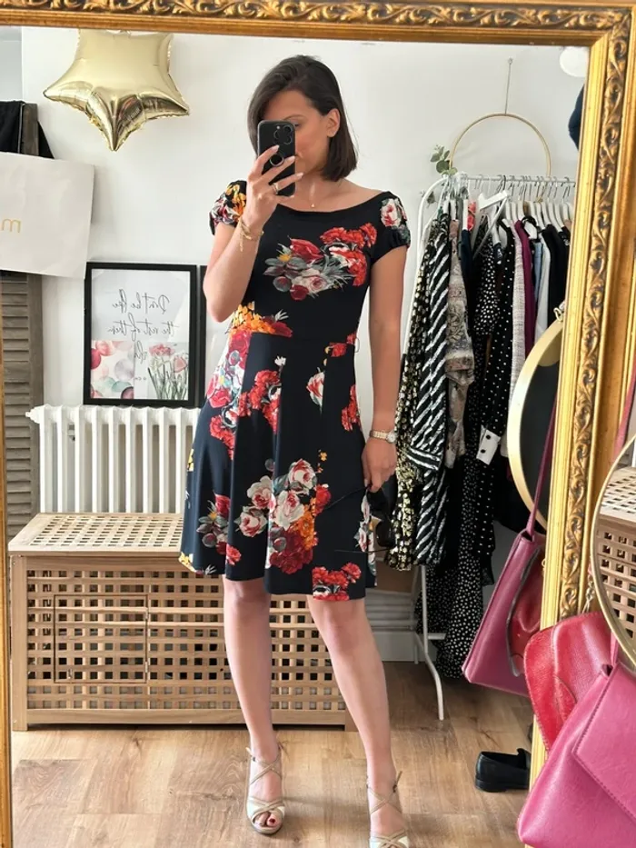Robe à fleurs taille 36 - photo numéro 3