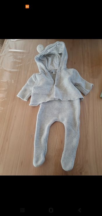 Ensemble pour bebe taille 1 mois