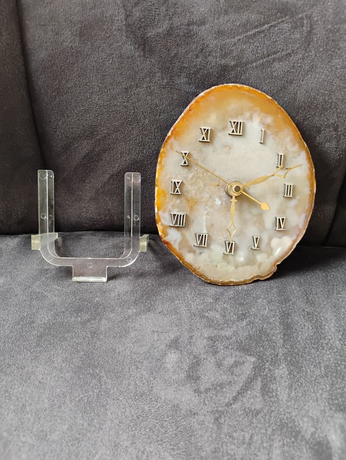 Petite horloge en Agathe - photo numéro 3