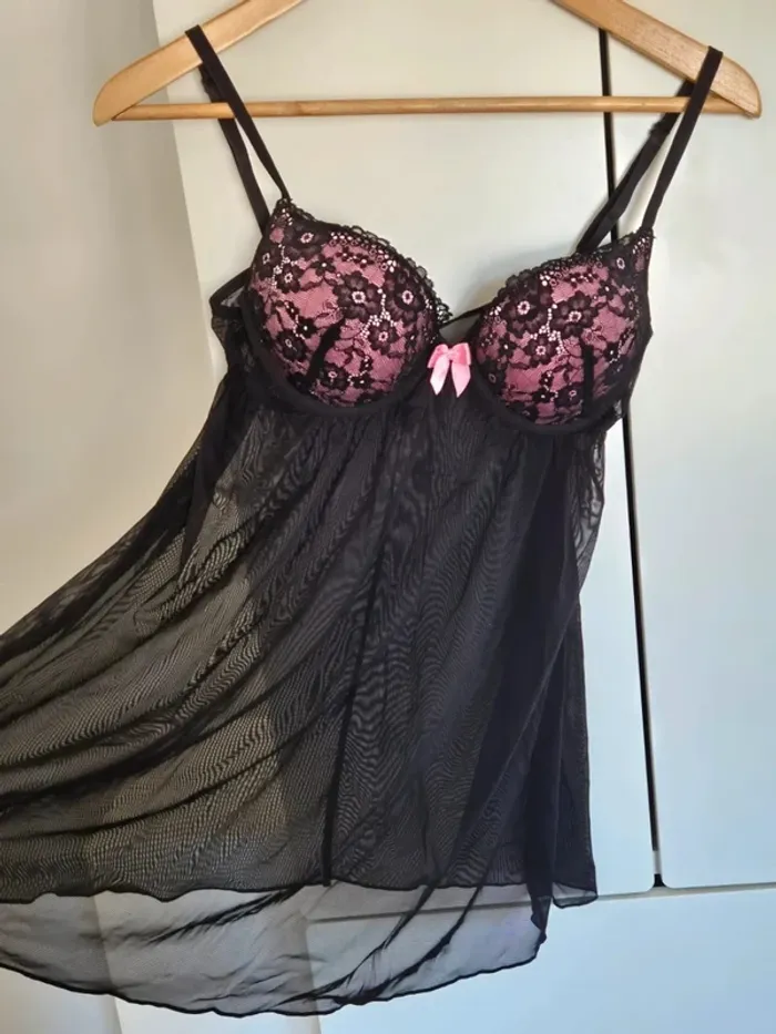 Belle nuisette soutien gorge dentelle super push up H&M 🌸 Taille française 95B eur 80B noir et rose - photo numéro 3