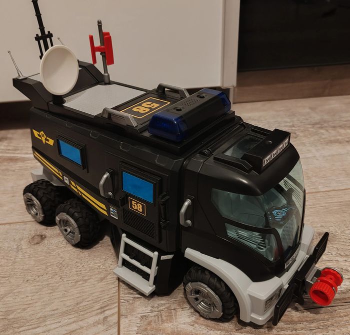 camion policiers d'élite Playmobil - photo numéro 7