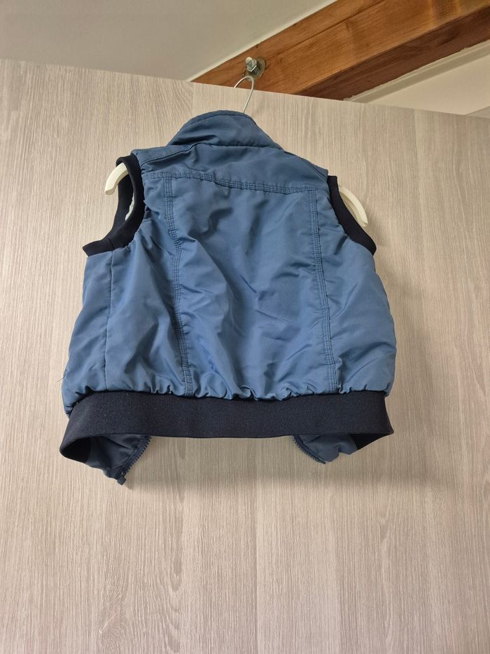 Lot de 2 vestes sans manches 6ans - photo numéro 5