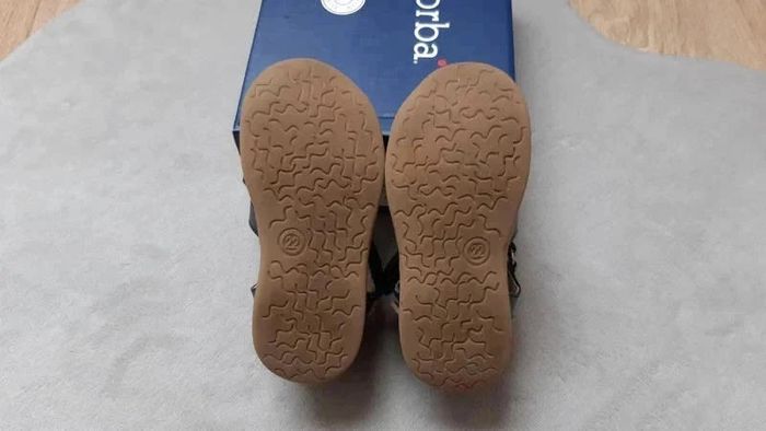 Sandales / nu-pieds absorba bleu marine pointure 22 en très bon état - photo numéro 6