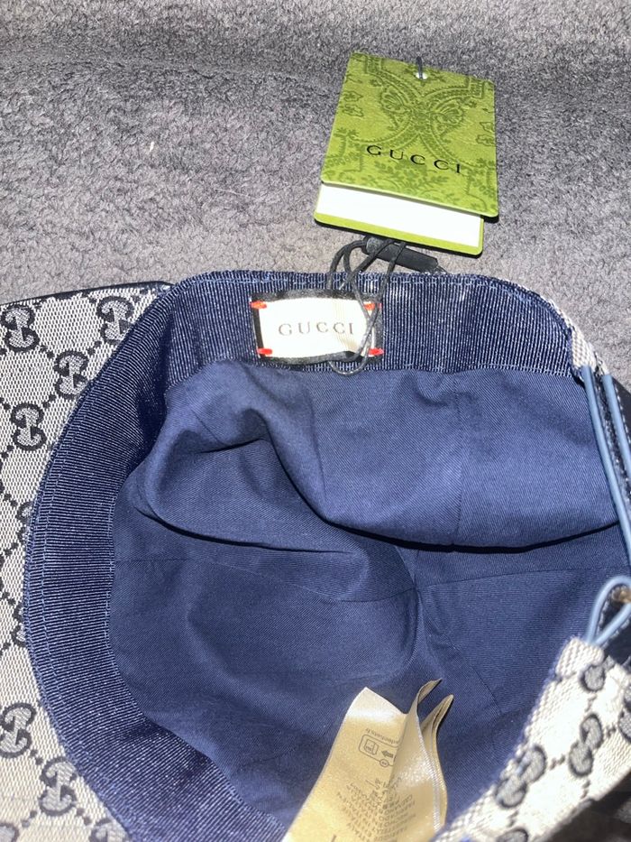 Casquettes grise de marque - photo numéro 4