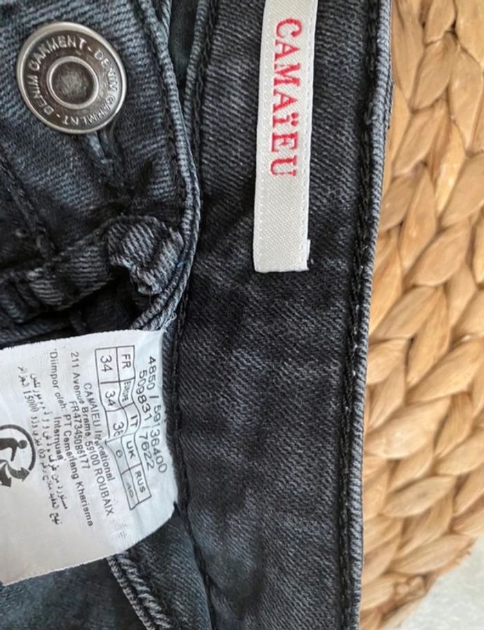 Jeans brodé fleurs Camaïeu 34 - photo numéro 5