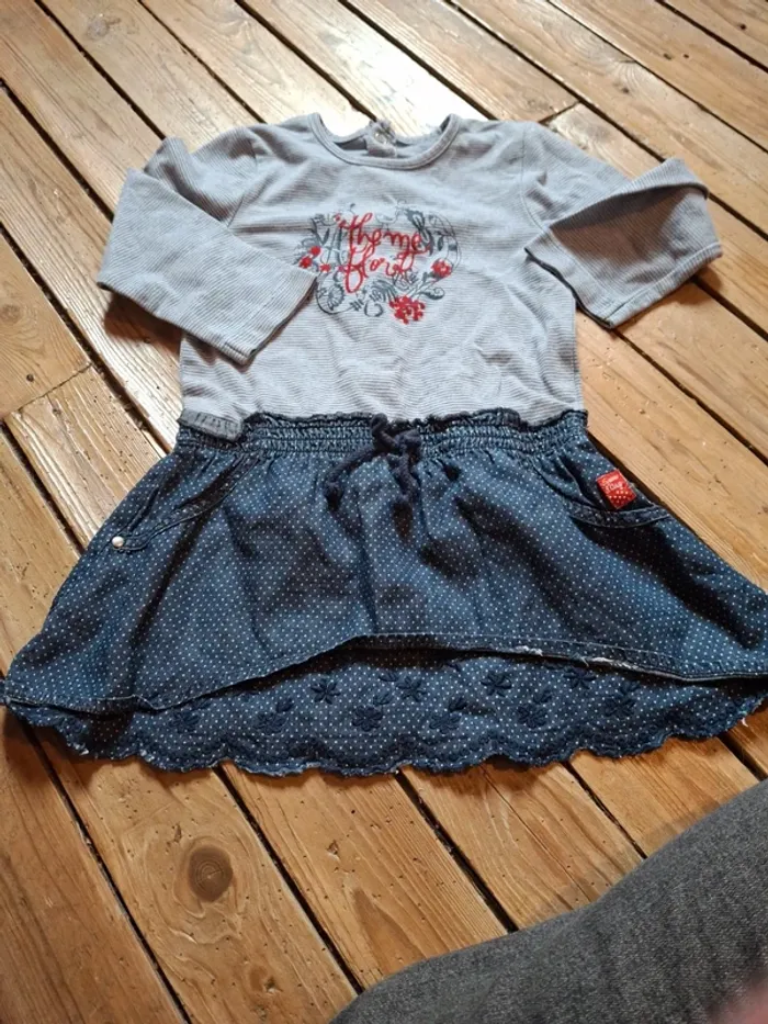 Robe 24 mois