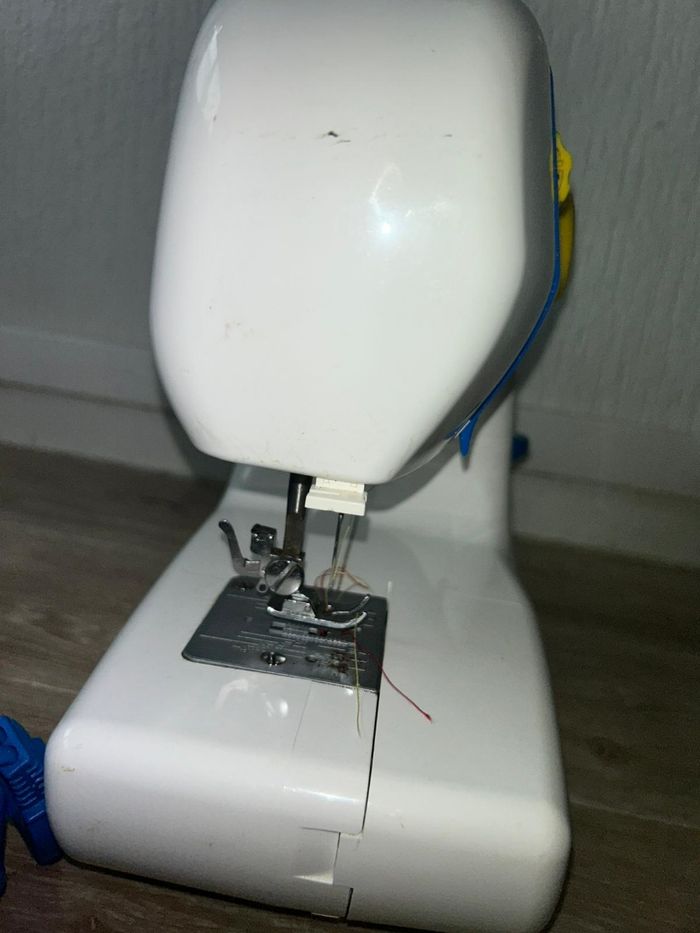 Machine à coudre ikea - photo numéro 3