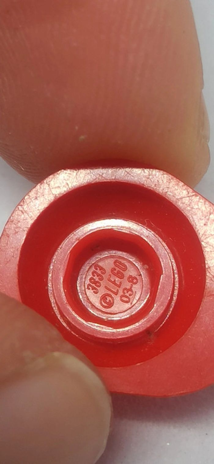 Homme cotte bleue avec marteau lego - photo numéro 6