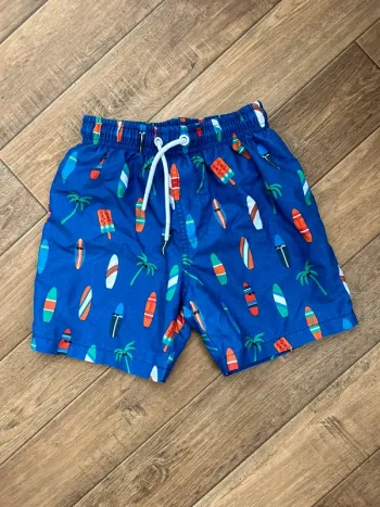Short de bain 4/5 ans.