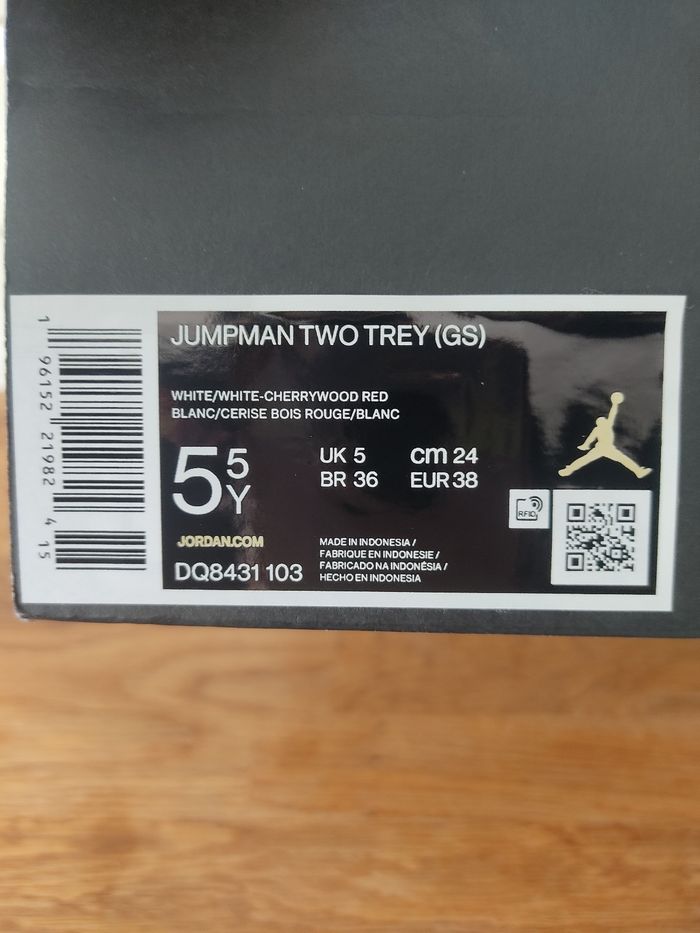 Baskets Jordan jumpman two trey T 38 - photo numéro 8
