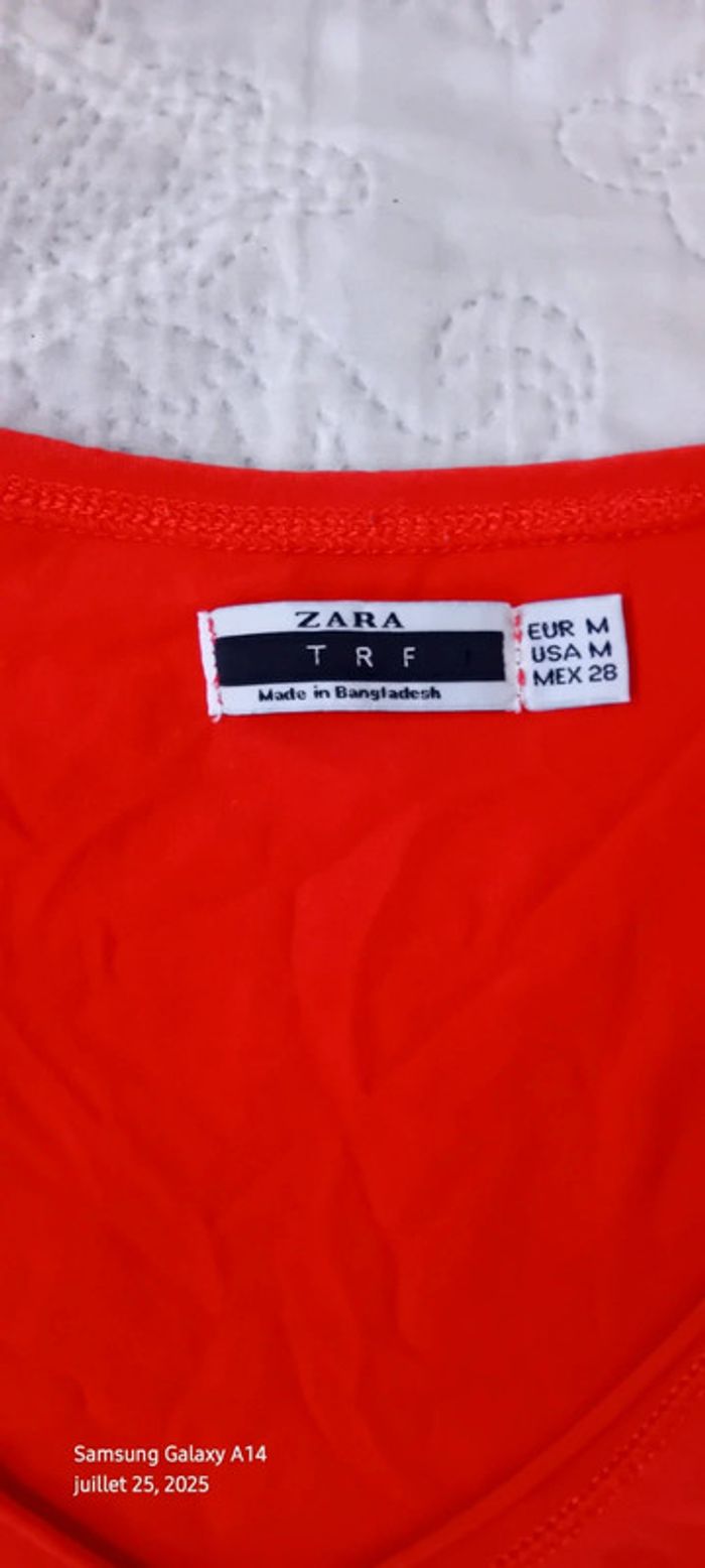 Tee-shirt col V manches courtes moulant rouge orange femme M zara TRF - photo numéro 11
