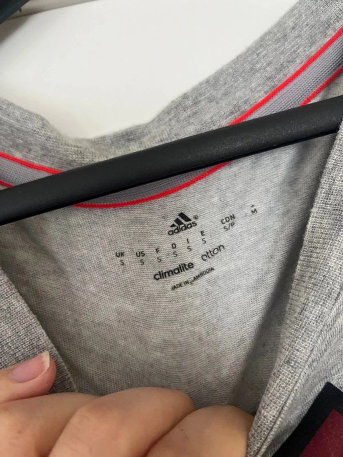 Adidas - photo numéro 2