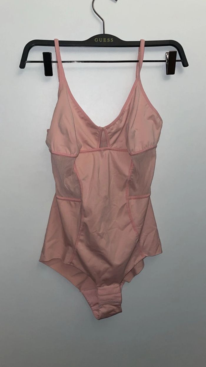 Body Rose Poudré Élégant avec Détails en Mesh - Taille S - Neuf