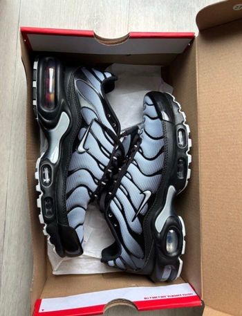 Nike tn noir gris blanc 38