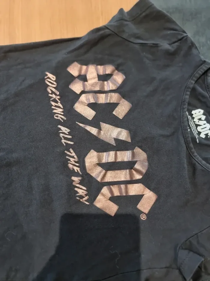 T-shirt manches courtes AC/DC 5 ans - photo numéro 4