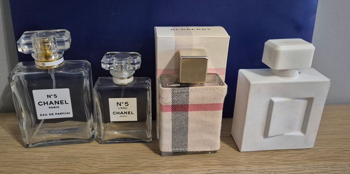 Lot de 4 bouteilles de parfum vide - photo numéro 2