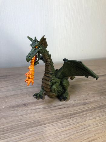 Créature figurine Papo mythique légendaire fantasy dragon vert