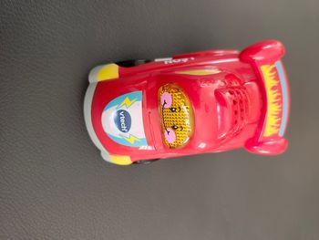 Tut tut bolides Léon super champion voiture enfant