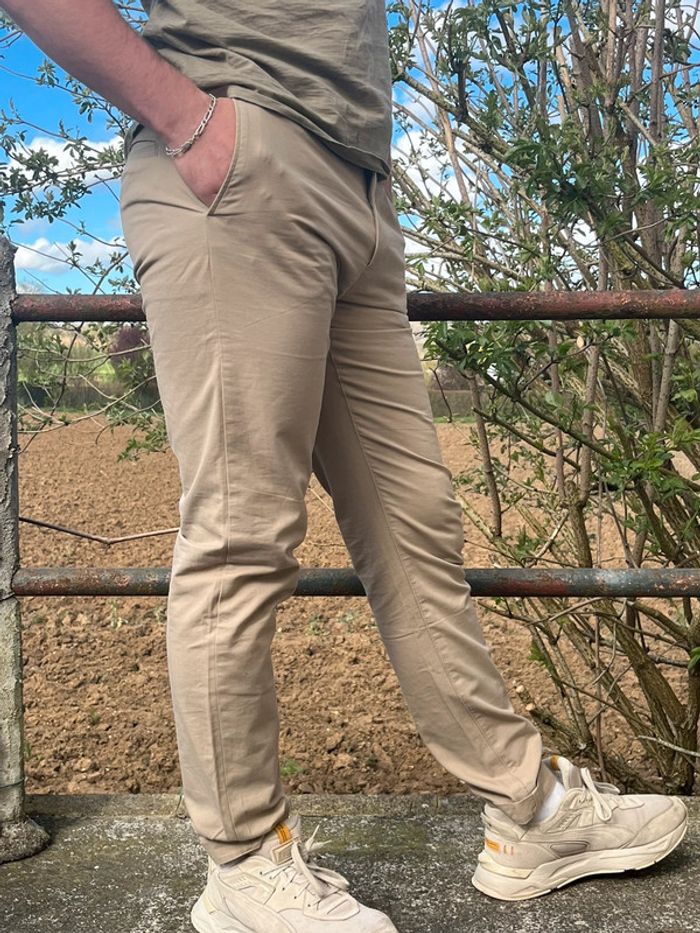 Pantalon chino couleur beige - photo numéro 9