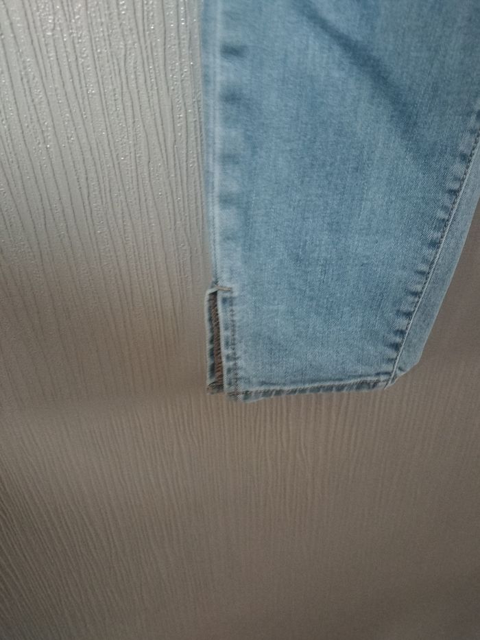 Jean taille 32 - photo numéro 3
