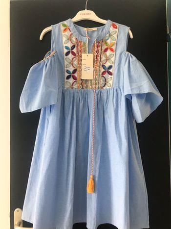 Robe neuve bleu ciel