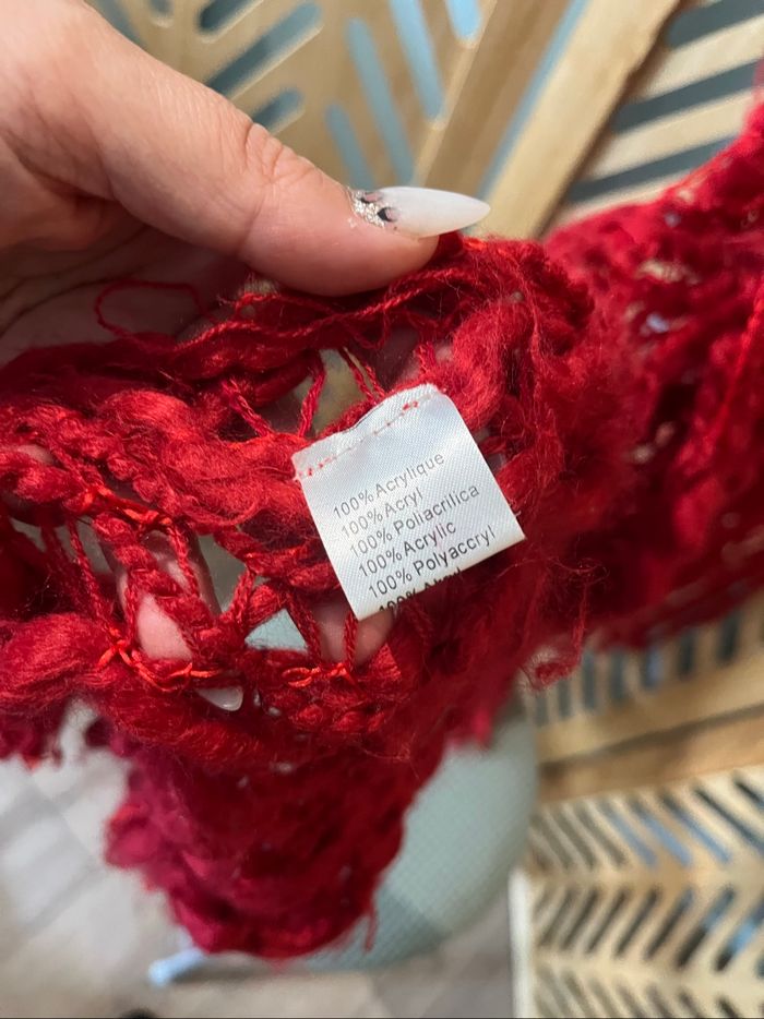 Écharpe rouge 🧣 - photo numéro 6