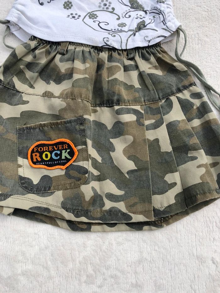 Bel ensemble jupe t-shirt armée fille 2 ans - photo numéro 4