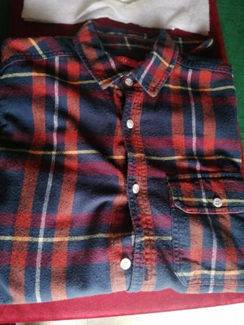 Chemise homme à carreaux bleu marine, rouge, jaune et blanche