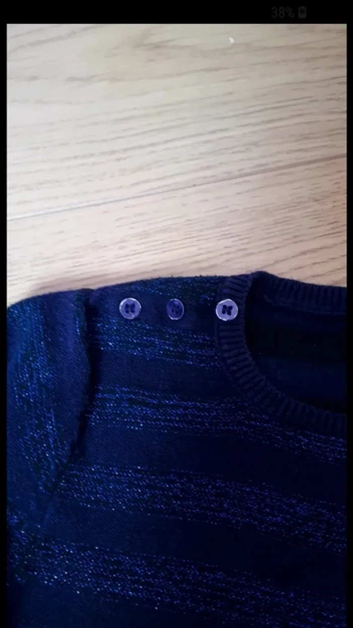 Robe avec petites paillettes - photo numéro 2