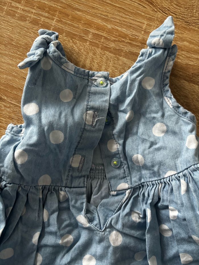 Robe en jean pois Primark t.3m - photo numéro 3