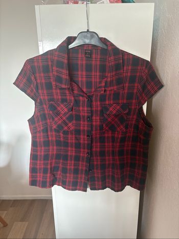 chemise à carreaux