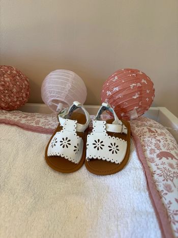 Chaussures bébé 12-18 mois