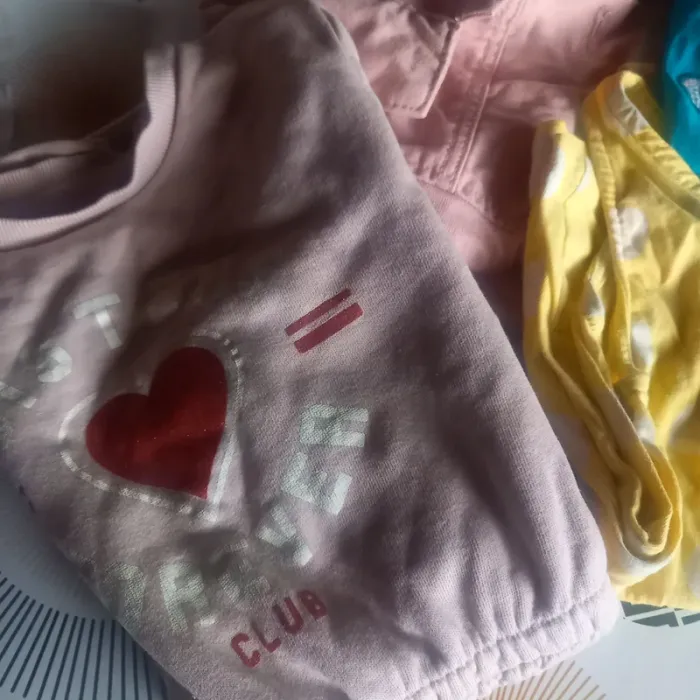 Lot vêtements fille 6 ans - photo numéro 4