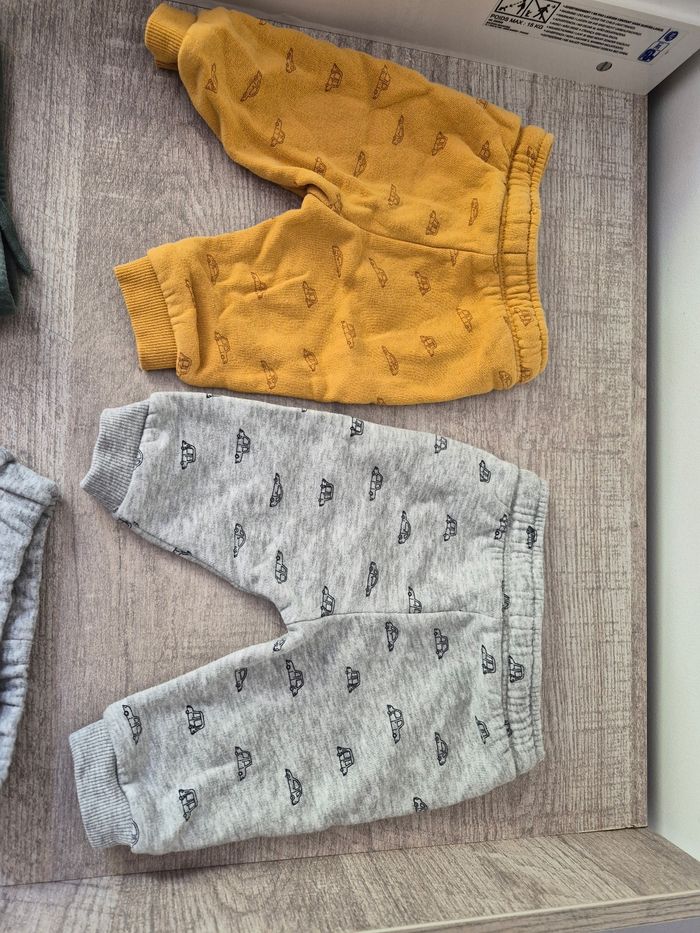 Lot de 4 joggings 3 mois - photo numéro 3