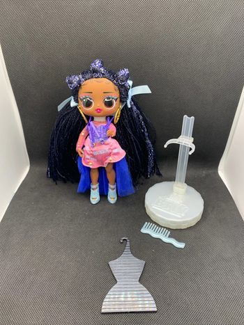 Poupée LOL tween nia regal