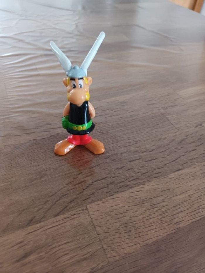 figurine