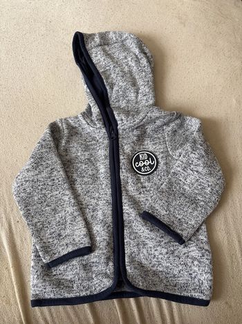 Gilet capuche