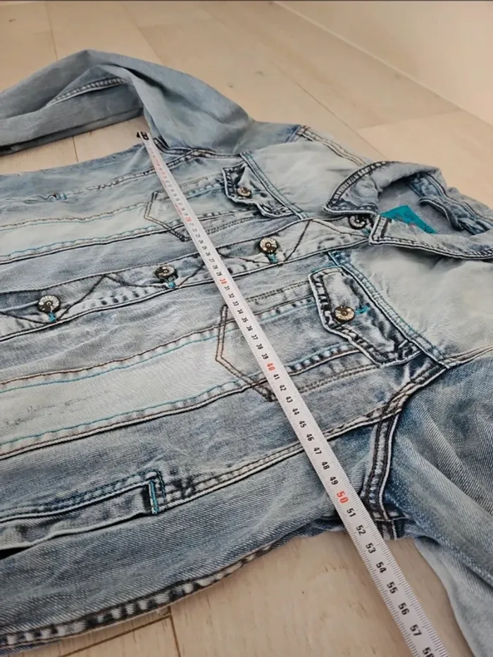 Veste en jean effet usé - photo numéro 15