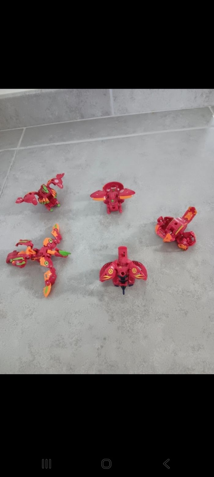 Lot 5 Bakugan rouges