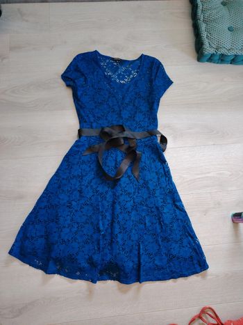 Robe courte. Taille 38.