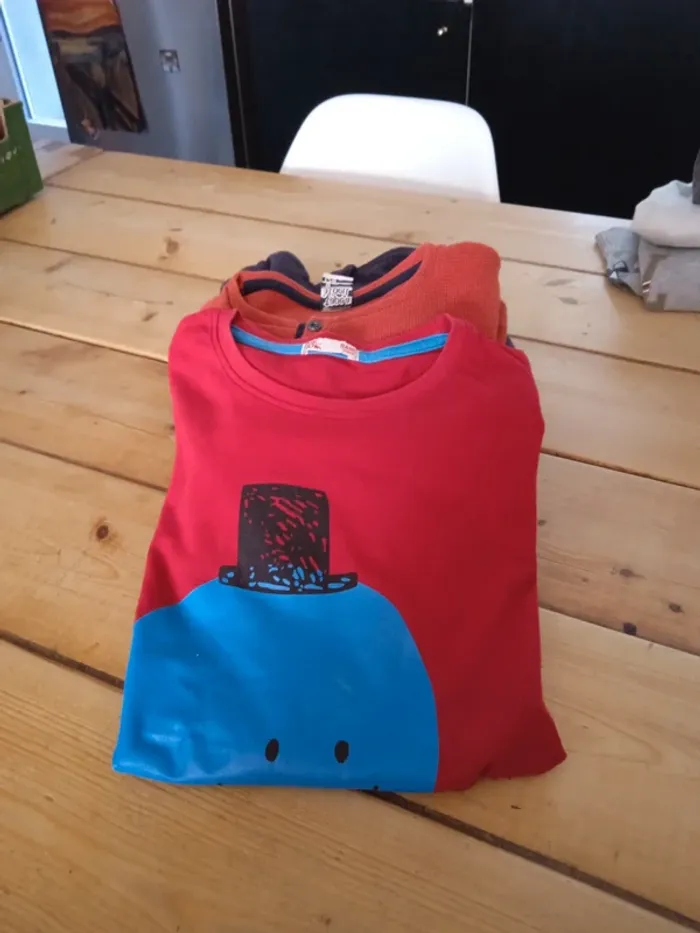 Lot de 3 hauts enfants 8 ans