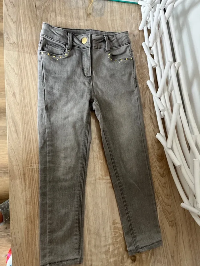 Jean gris 5 ans - photo numéro 2