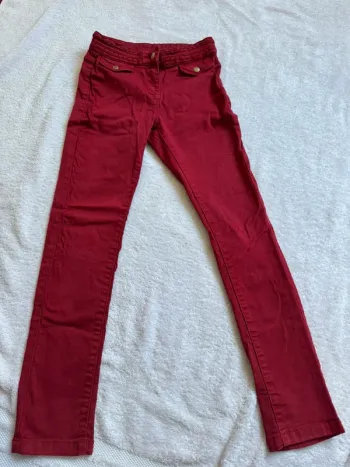 Pantalon jean bordeaux / rouge