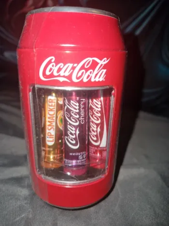 Gloss coca cola