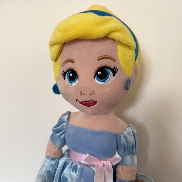 Cendrillon Peluche Disney Princess Cinderella 30cm - photo numéro 4