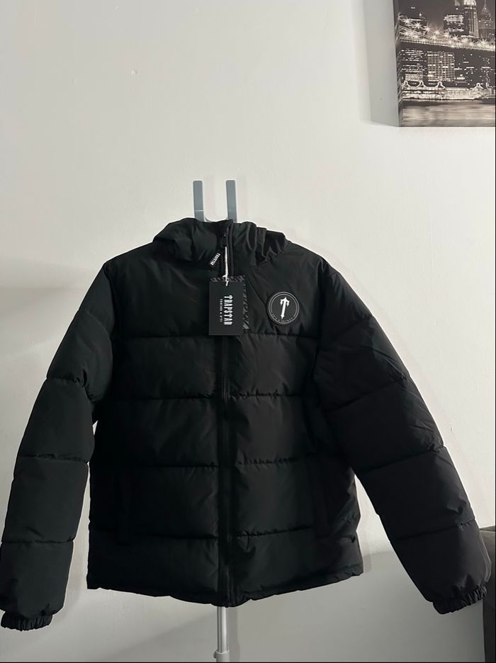 Doudoune Trapstar noire « It’s a secret » – taille L  avec étiquette